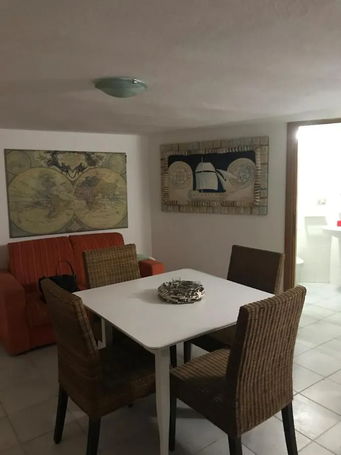 Casa Letizia Appartamento Olbia 0*,  Italia